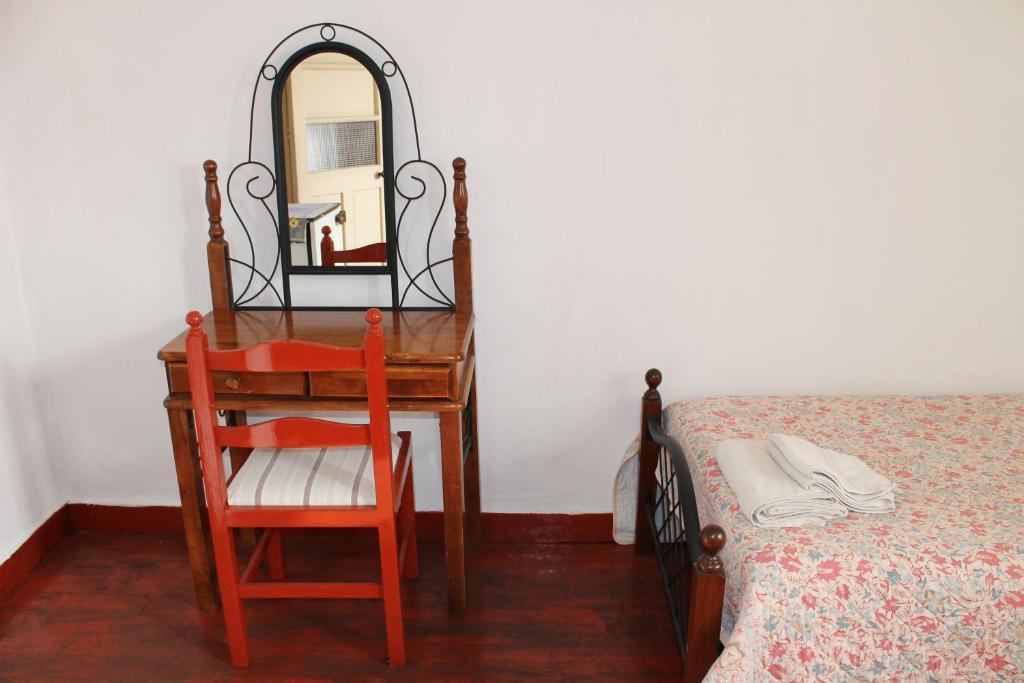Hostel Trianon Paphos Zimmer foto